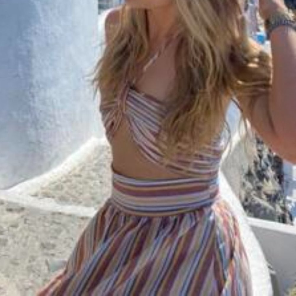 Ruffle Hem Halter Striped Print Maxi Dress - Picture 3 of 11